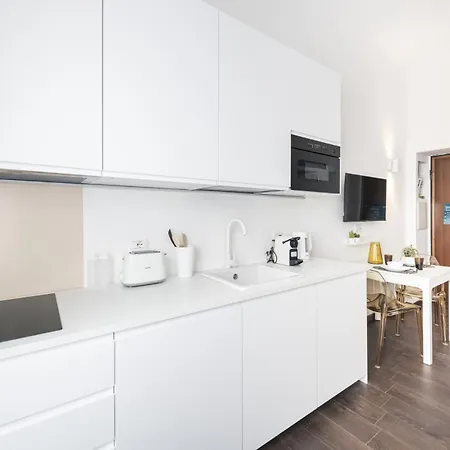 Easylife - Monolocale Soppalcato In Porta Romana *